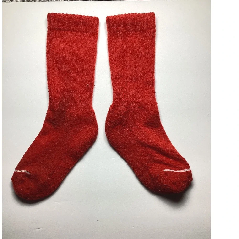 Nike Crew Socks Big Kids Red/White Used condition